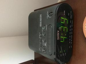 Radio Reloj Sony Icf C218