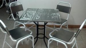 Vendo Mesa con Sillas