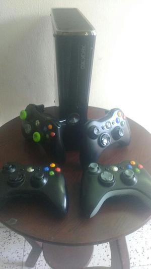 Xbox 360 con Chip Y Controles