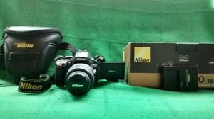 Cámara Nikon D con Su Caja Original