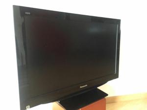 Televisor,LCD,marca,PANASONIC,de 32 pulgadas,en perfecto