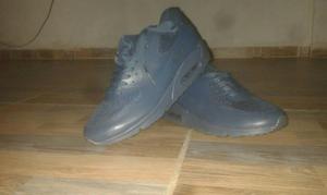 Nike Air Mas