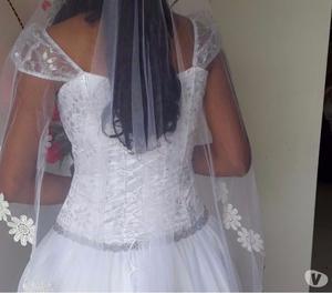 Hermoso vestido de novia