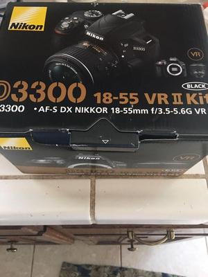 Camara Nikon DMP DSLR AFS DX Kit de lente VR II