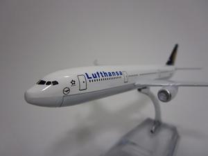 Avion Comercial Deutsche Lufthansa A340 Escala Coleccion
