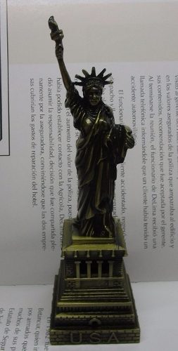 Estatua De La Libertad New York Usa Metalica 18cm