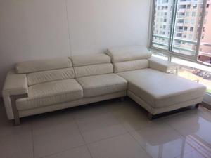 Sofa Cuero Blanco