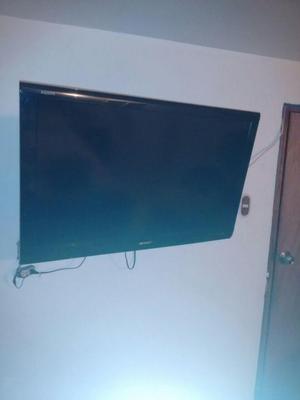 TV LCD 40 PULGADAS EXCELENTE ESTADO