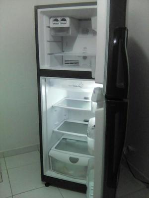 Vendo Nevera, Marca Whirtpooll Mediana