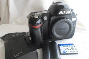 Camera Nikon D70 - Cuerpo Con 2gb Cf, Cargador, Batería Etc