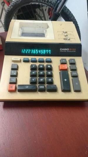 VENDO CALCULADORA EN BUEN ESTADO