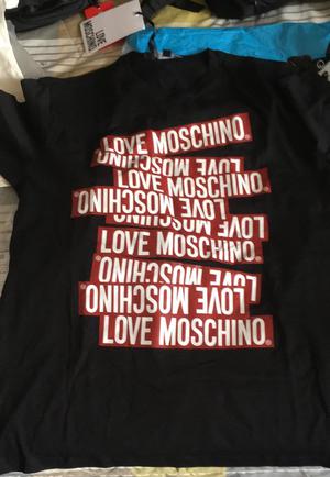 Camisetas Moschino