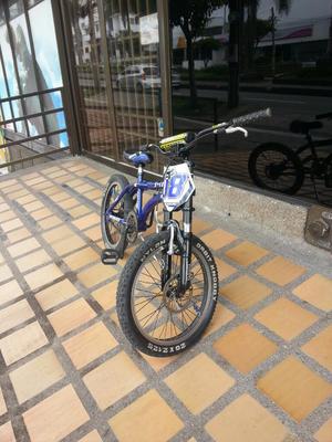 Hermosa Bicicleta Promoción