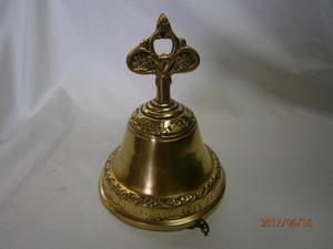 CAMPANA DE MESA EN BRONCE CON TOPE TREBOL MACIZA DECORADA