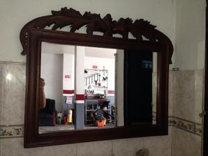 Espejo Tallado en Madera