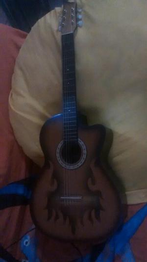 Se Vende Guitarra Acusita