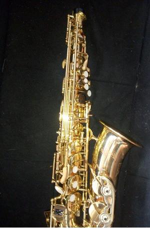 Saxofón alto