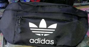 Canguros Adidas