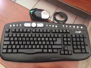 Teclado y mouse