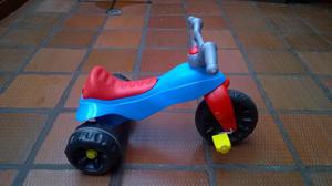 Triciclo Fisher Price