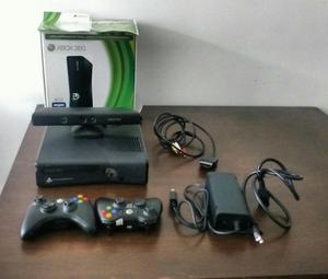 Xbox 360, con Kinect Y Dos Controles