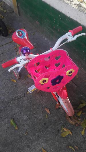 Bicicleta de niña usada