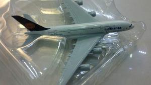 Avion Escala Lufthansa Airbus A