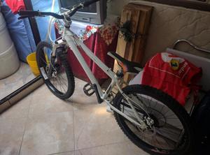 Se Vende Cicla Gw en Buen Estado.