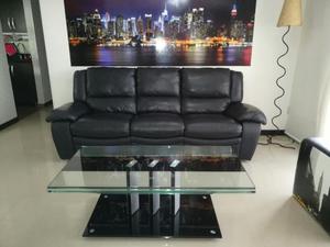 Sofa Reclinable Cuero Negro.