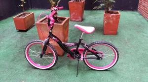 Bicicleta Barbie para niña en colores fucsia y negra