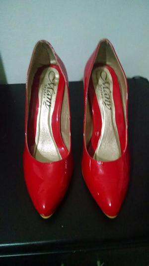 Zapatos Rojos Nuevos