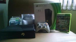 Xbox 360 Slim con 3 Juegos Originales