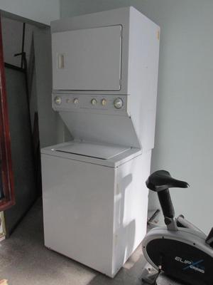 Lavadora secadora Frigidaire