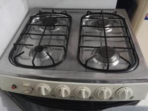 Vendo Estufa 4 Puestos con Horno