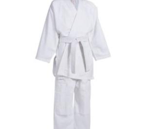 kimono. UNIFORME DE KARATE.