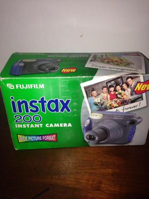 Camara Instantanea Fujifilm 200