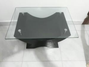 Mesa de Madera Y Vidrio