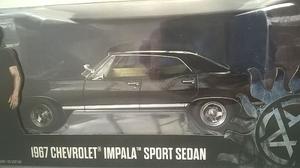 Chevroleth Impala Sport Sedan De Película Supernatural 1:24