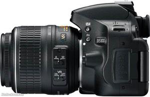 Cámara Fotográfica Nikon D + Lente  + Cargador