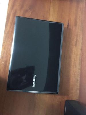 Portatil Samsung Np-R440L