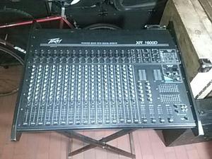 Vendo Consola Pavey Xr d