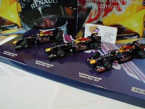 Set Formula F1 Redbull Renault Vettel Minichamps 1/43