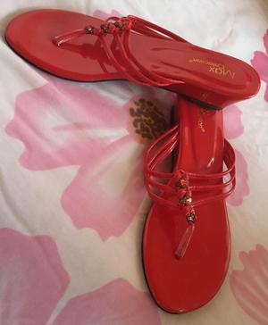 Sandalias rojas