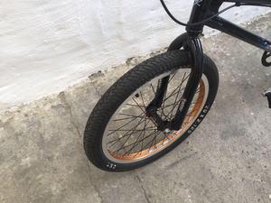 Bicicleta Marca Piraña BMX