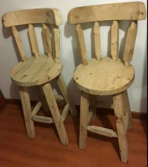 2 hermosas sillas de bar en madera maciza