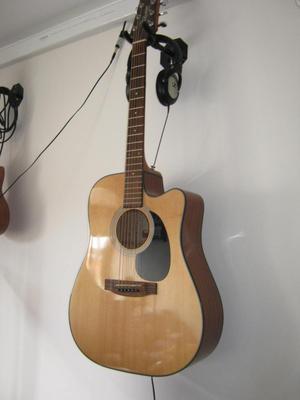 Guitarra Electroacústica Takamine EG320C como nueva!