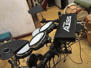 Vendo Bateria Alessis Dm5