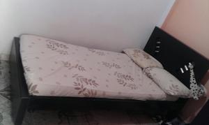 Cama con Colchon de 1m ×1.90