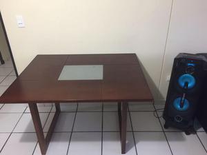 Vendo mesa de comedor sin sillas