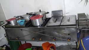 Vendo Carro de Comidas Rapidas con Dos Q